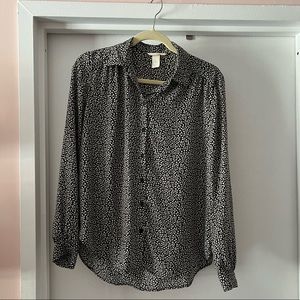 H&M button down with subtle pleat features